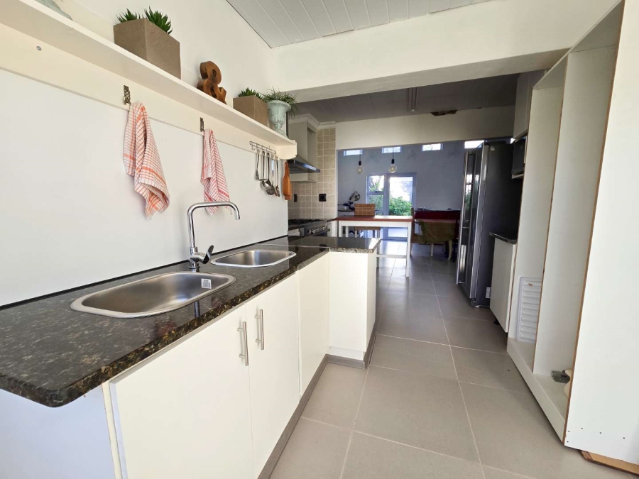 3 Bedroom Property for Sale in Stilbaai Western Cape